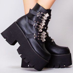 Demonia Ashes 55 Bat Out of Hell Platform Boots - Black